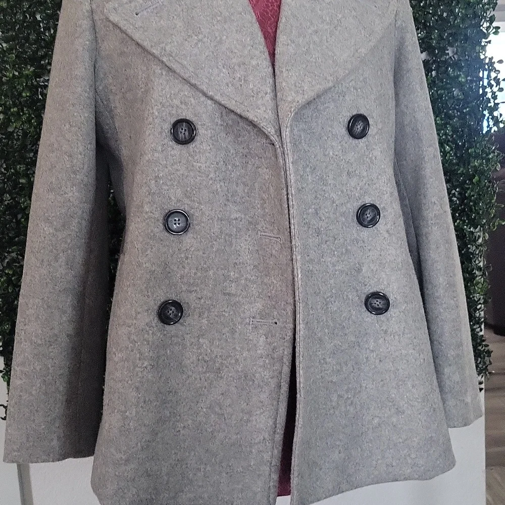 Old Navy Light Gray Jacket - Picture 5 of 6